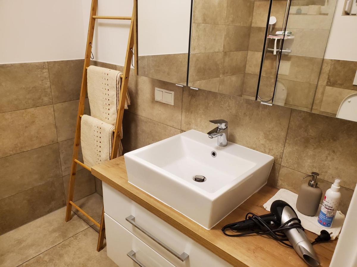 Appartement Herzer Gabersdorf Luaran gambar